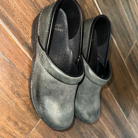Dansko women’s size 9 - Picture 2 of 5
